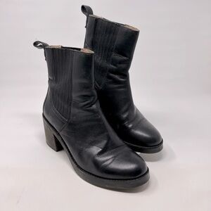 UGG Black Leather Heeled Boots - Size 8